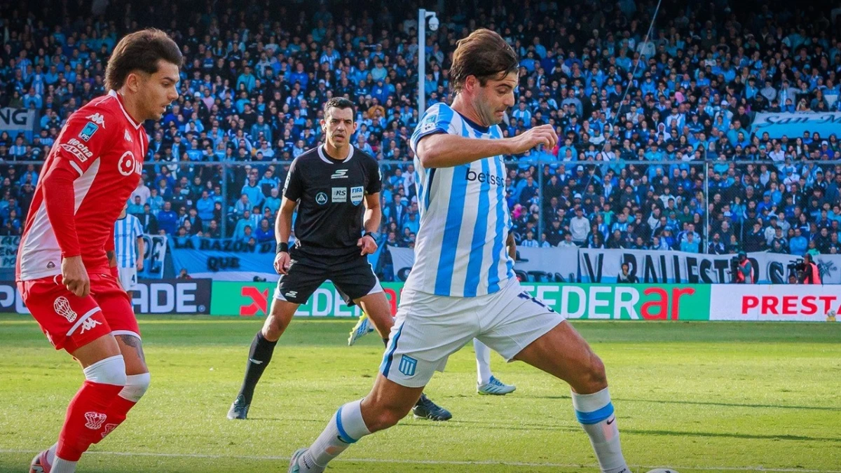 Racing y Huracán igualaron en Avellaneda, en un pobre partido, pero ambos clasificaron a los play offs por el título en el torneo Apertura. Foto: @RacingClub&nbsp;