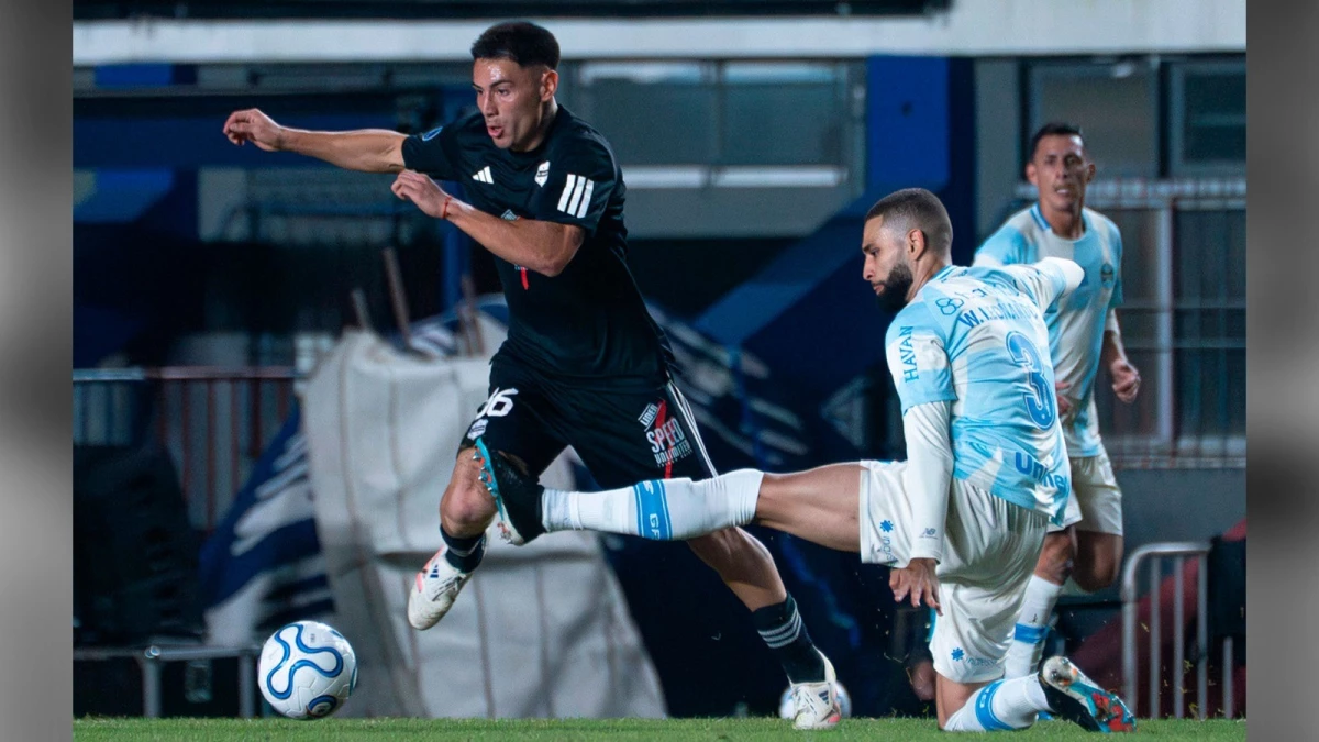 Foto: Riestra sucumbió ante los pergaminos de Gremio.