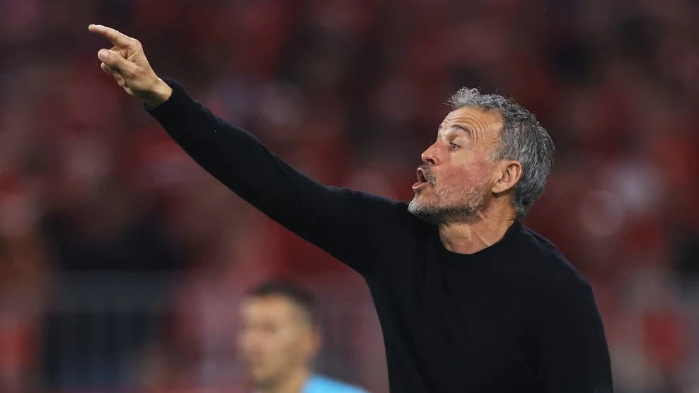 El arquitecto del PSG: el asturiano Luis Enrique da indicaciones. foto: @uefa.