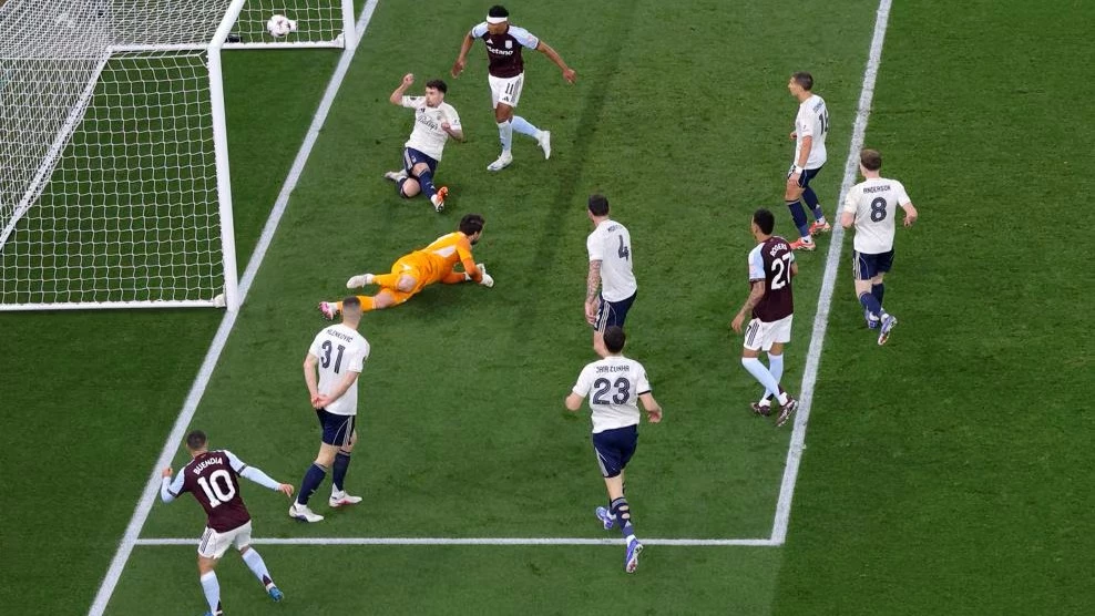 Vista area de la jugada del primer gol de los Villanos, tras una gran jugada de Emi Buendía. foto: @uefa.