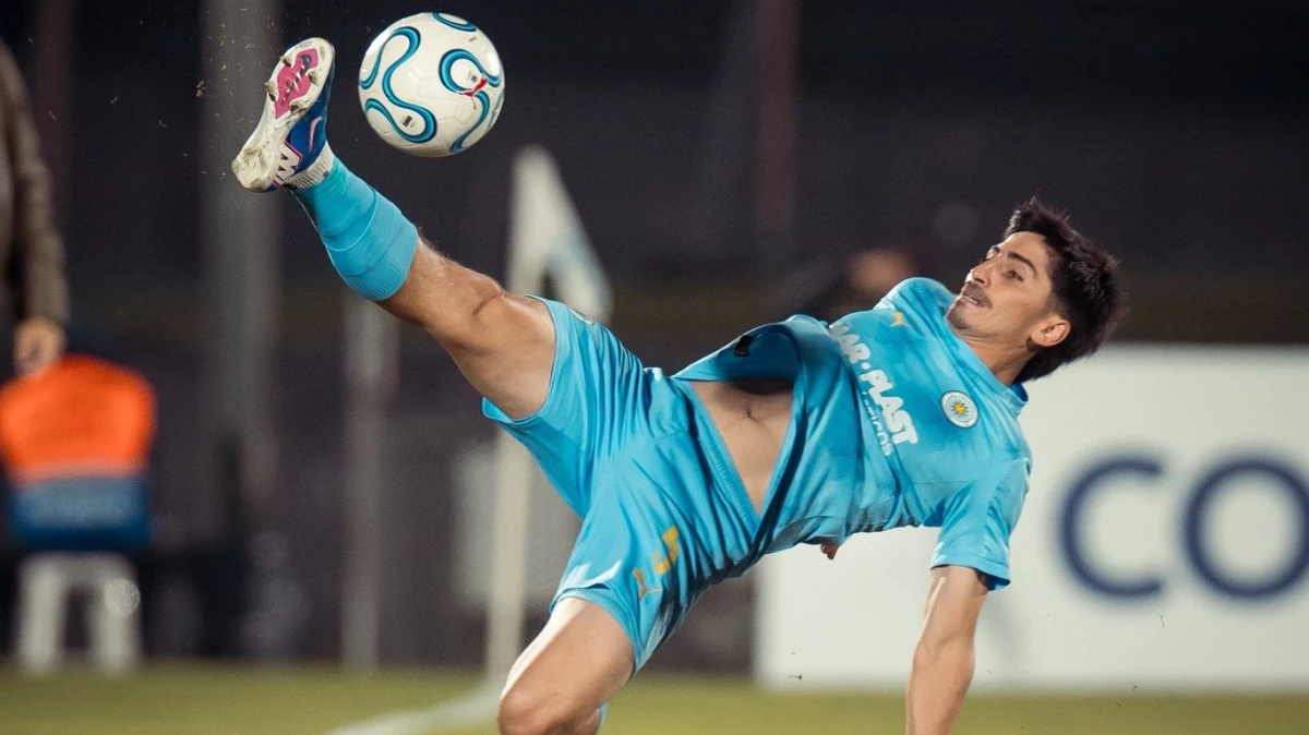 Pizzichillo, una de las figuras de Montevideo Torque, en la victoria ante Riestra. foto: @mvdcitytorque.