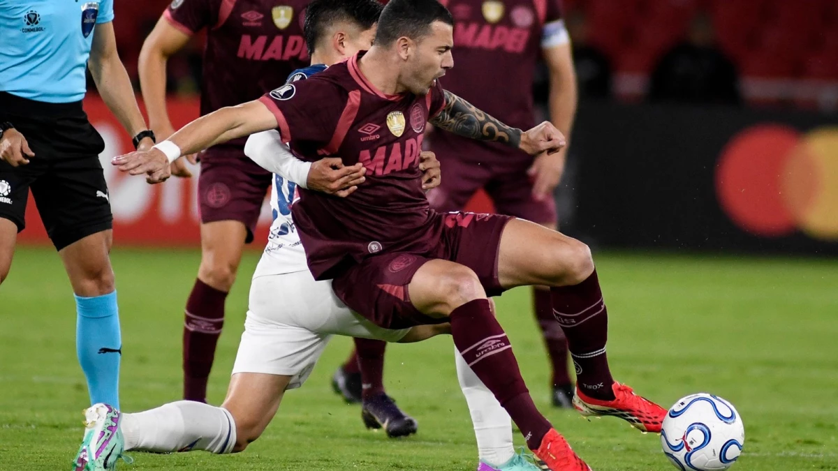 Foto: Lanús cayó en la altura de Quito y en las posiciones de su grupo.