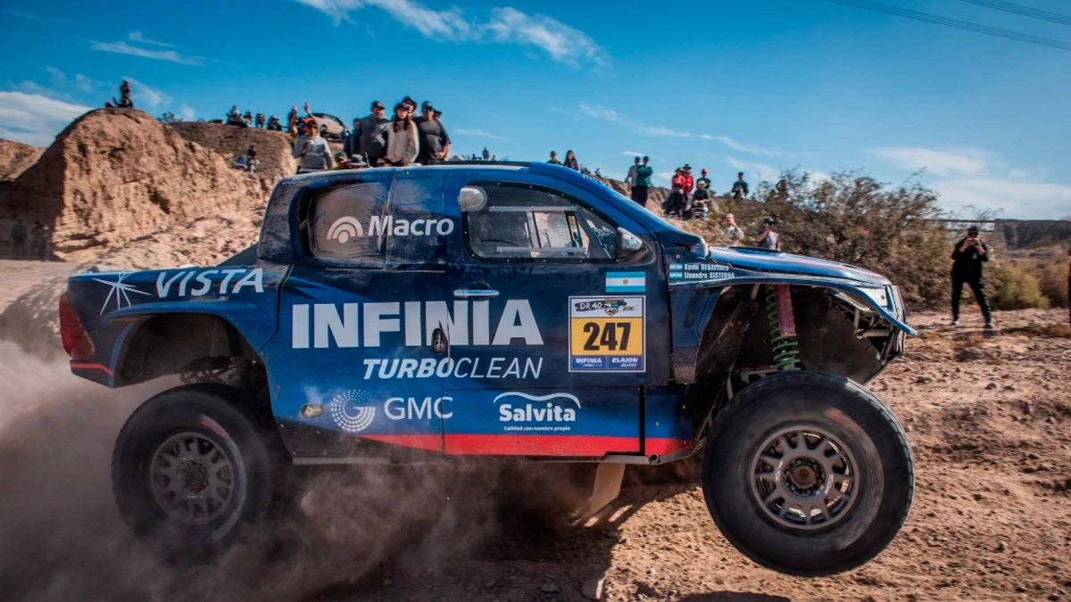 Kevin benavides se subió al podio en la Etapa 2 | Foto: Prensa DEsafio Ruta 40