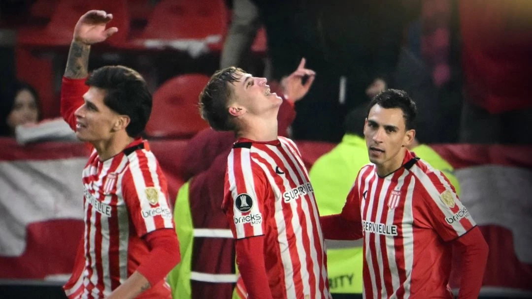 Foto: Amondarain festeja su gol, el de la clasificación “pincharrata”.