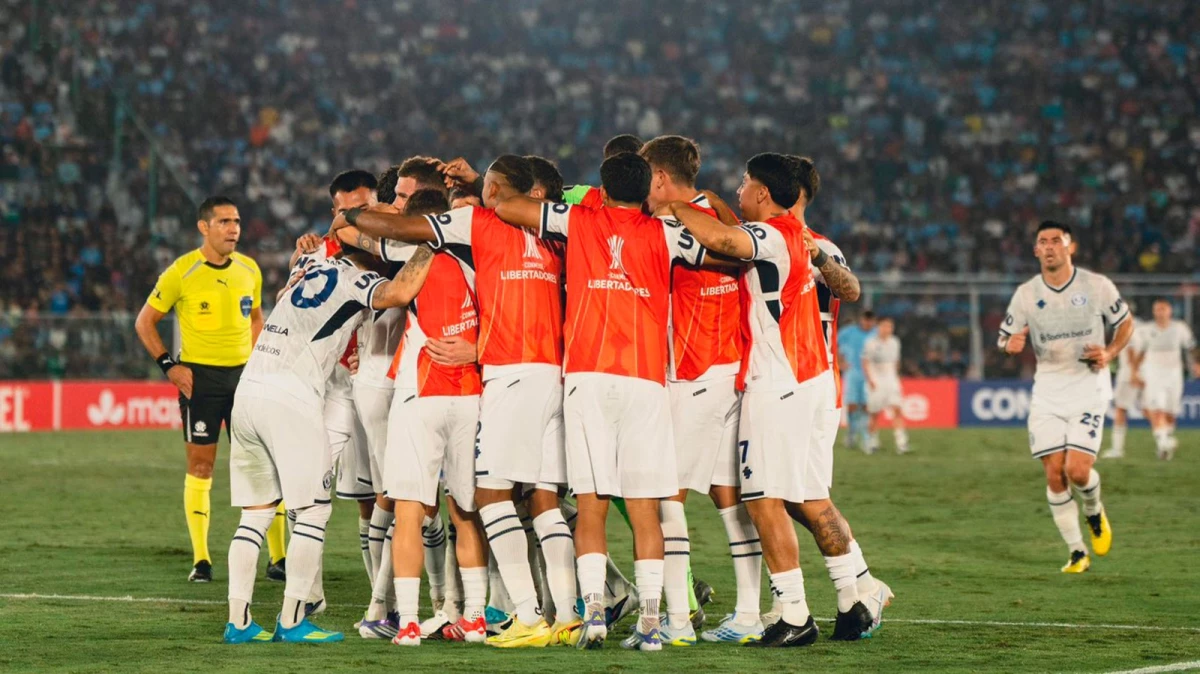 Foto: Independiente Rivadavia celebró en Bolivia una campaña excepcional en la fase de grupos de la Libertadores.