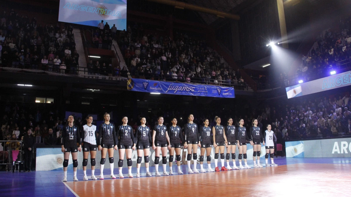 Foto: FEVA. Las Panteras vienen de ganarle dos amistosos a Bulgaria con una gran actuación y ahora viajan a Perú