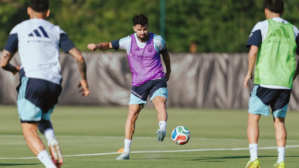 Foto: José López jugó para el equipo que el sábado enfrentará a Honduras (AFA).