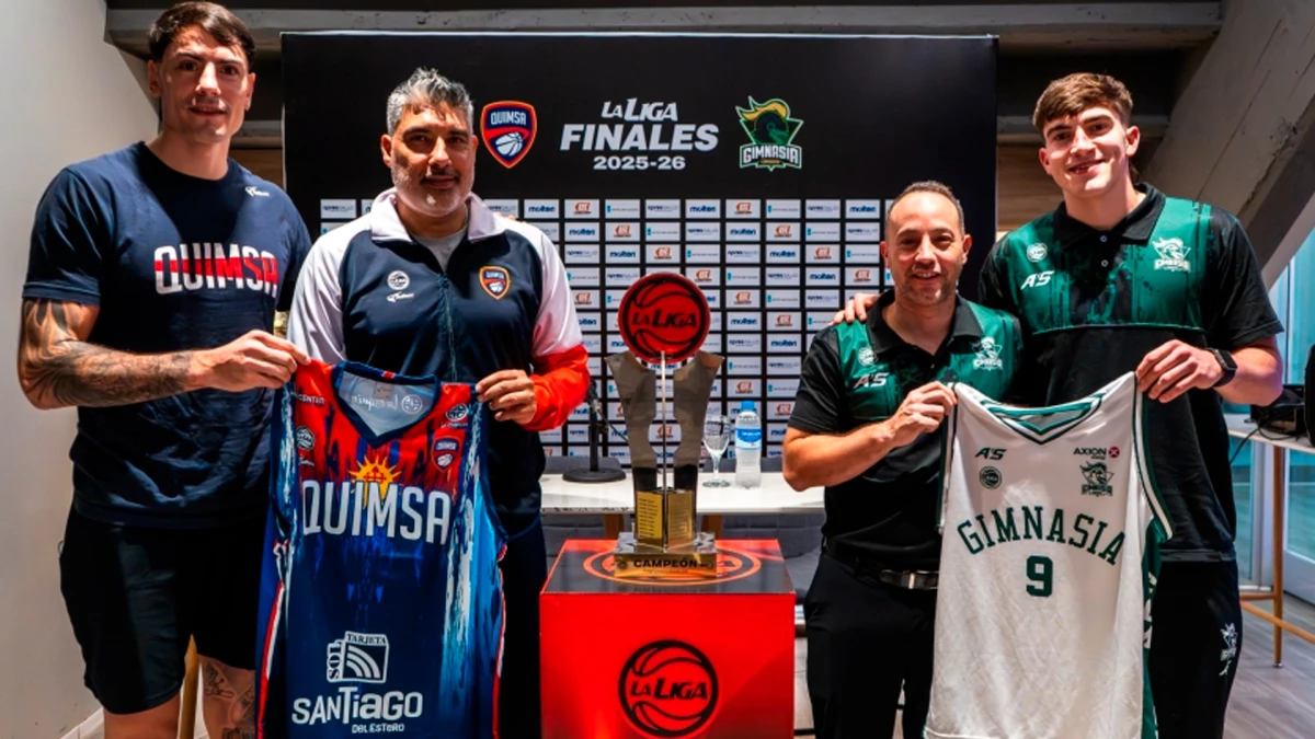 Quimsa de Santiago del Estero y Gimnasia de Comodoro, definen el torneo tras una presentación antes del choque del sábado | Foto: Prensa AdC