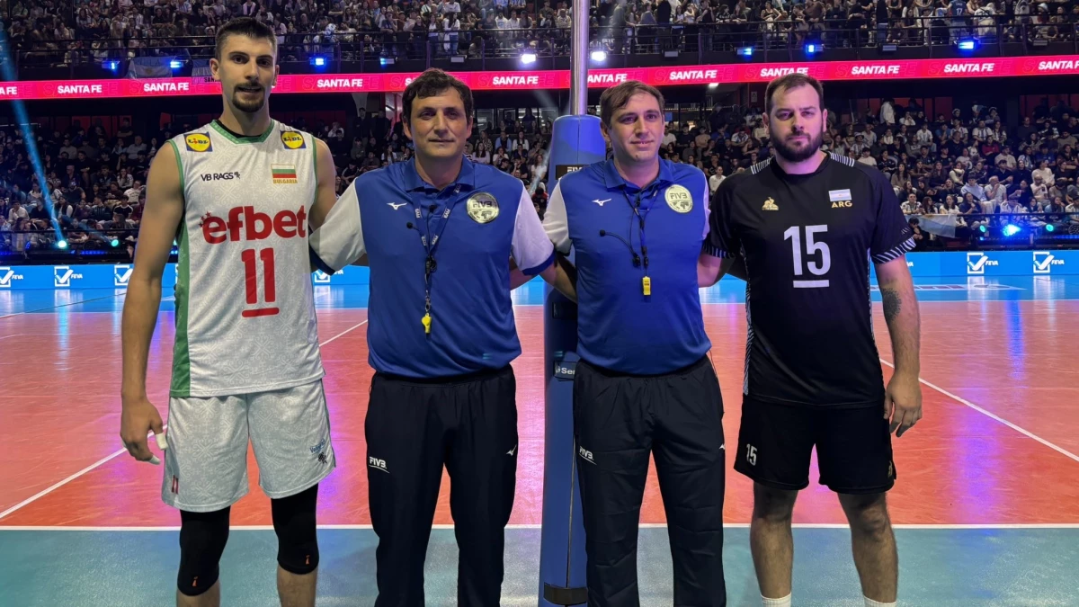 Foto: FEVA. Luciano De Cecco fue el capitan del equipo argentino ya que todavía no se sumó Agustín Loser. &nbsp;