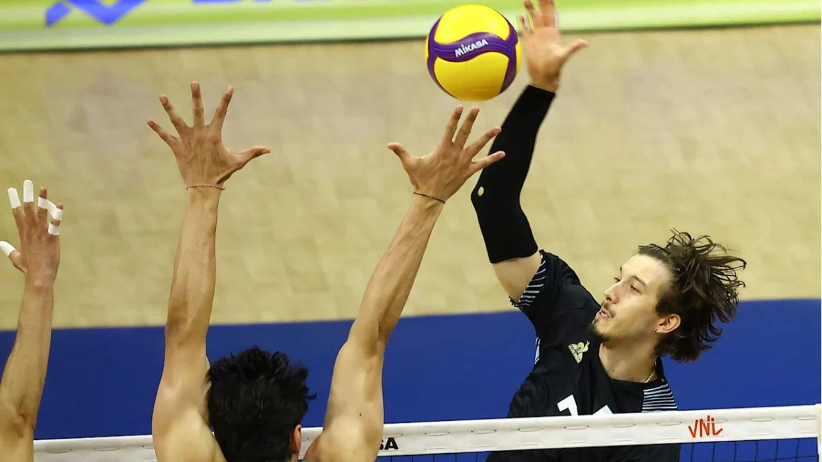 Foto: VNL. Luego de no jugar los amistosos y las primeras dos fechas regresó al equipo el punta Lulo Palosnky