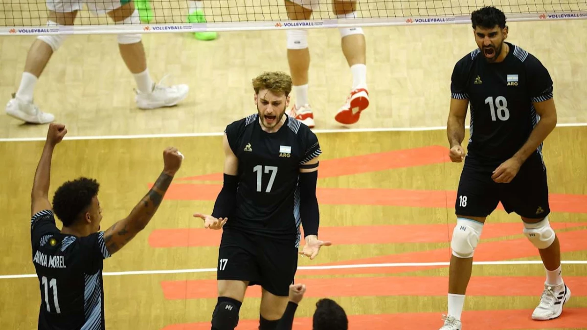 Foto: VNL. El equipo argentino ahora debe jugar ante Italia y Japón el sábado y el domingo a las 7:20 de la mañana.