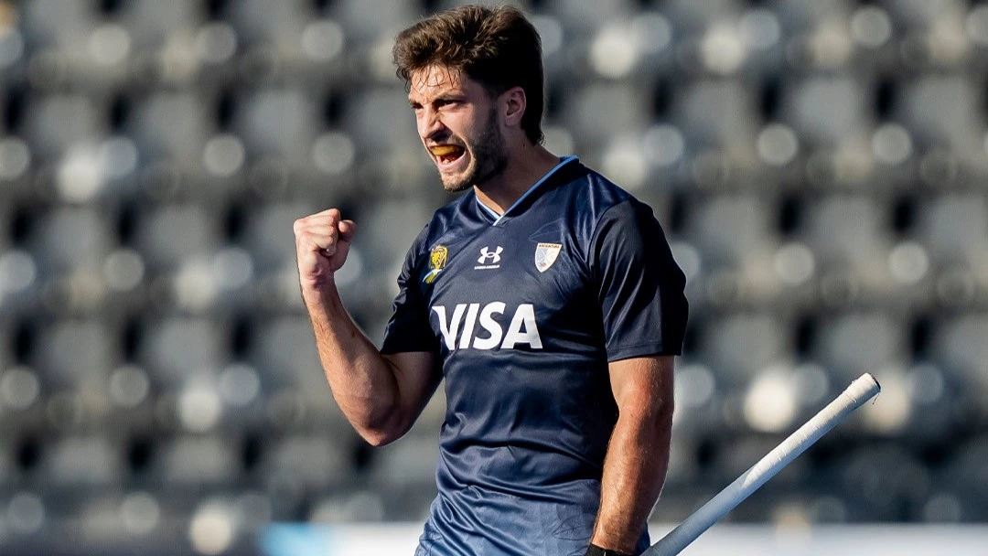 Tadeo Marcucci celebra el gol de Dómene. foto: @fih.