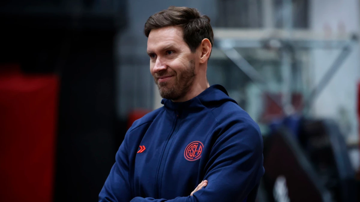 Foto:@CASLAVoley. El Polaco Poglajen será el nuevo manager deportivo del vóleibol de San Lorenzo, tanto masculino como femenino