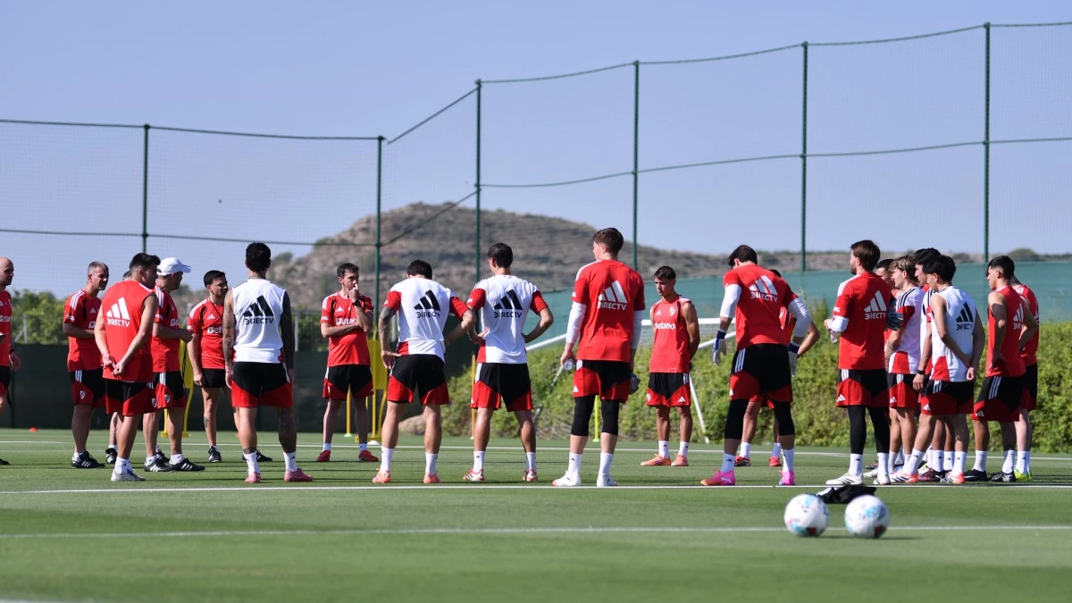 Foto: River. El equipo del Chacho Coudet completa su segunda jornada de trabajo de pretemporada en Alicante