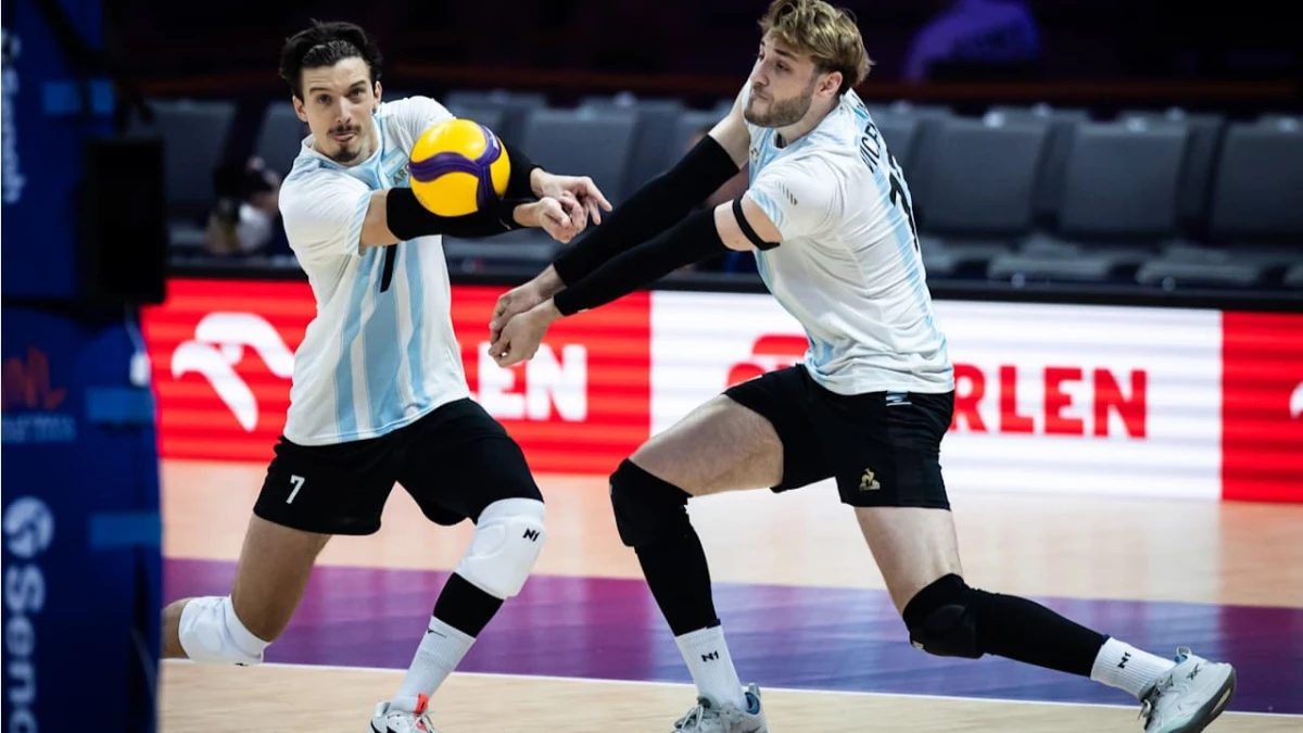 Foto: VNL. Vicentín volvió a ser el jugador más regular de la seleción y Palonsky volvió a jugar de punta receptor.