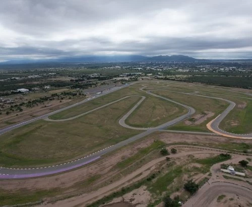 Foto: Agencia San Luis. El autódromo Rosendo Hernández será el escenario de arranque de la Copa de Oro del TC