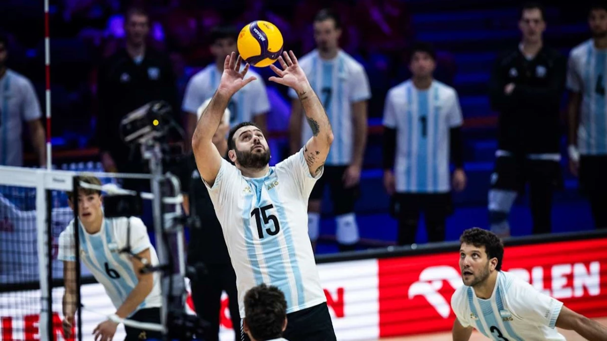 Foto: VNL, Luciano DE Cecco sigue haciendo magia con sus manos, un repertorio de juego con toda la clase de armador.