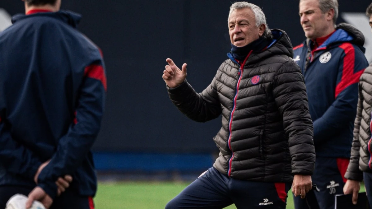 Foto:@SanLorenzo. La sonrisa característica por haber retornado a un club querido: Gorosito asumió la conducción técnica de San Lorenzo