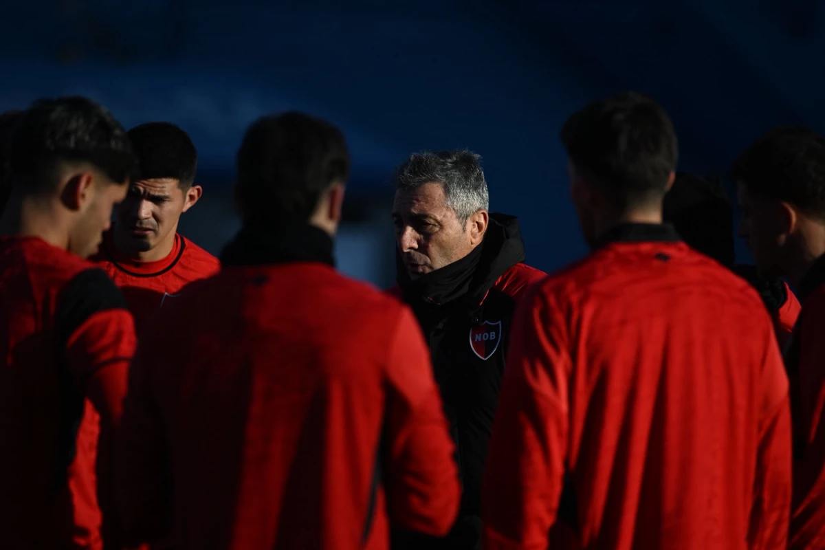 Foto:@Newells. Un buen ensayo del equipo de Frank Kudelka que le ganó a Vélez por 3-1 en una prueba en Liniers