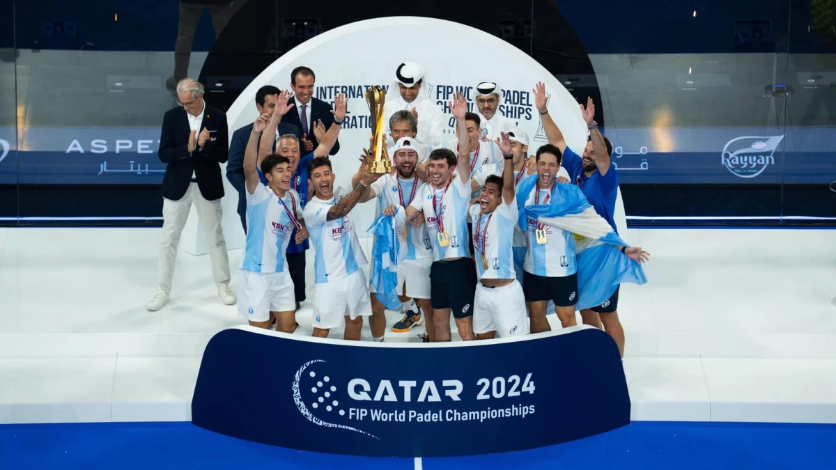 El equipo argentino masculino levantó el trofeo en 2024. Foto: FIP