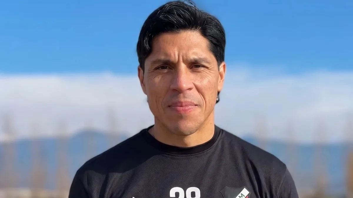 Foto:@Deportivo_Maipu. Enzo Pérez retorna a la entidad cruzada, a los 40 años. Firma por seis meses