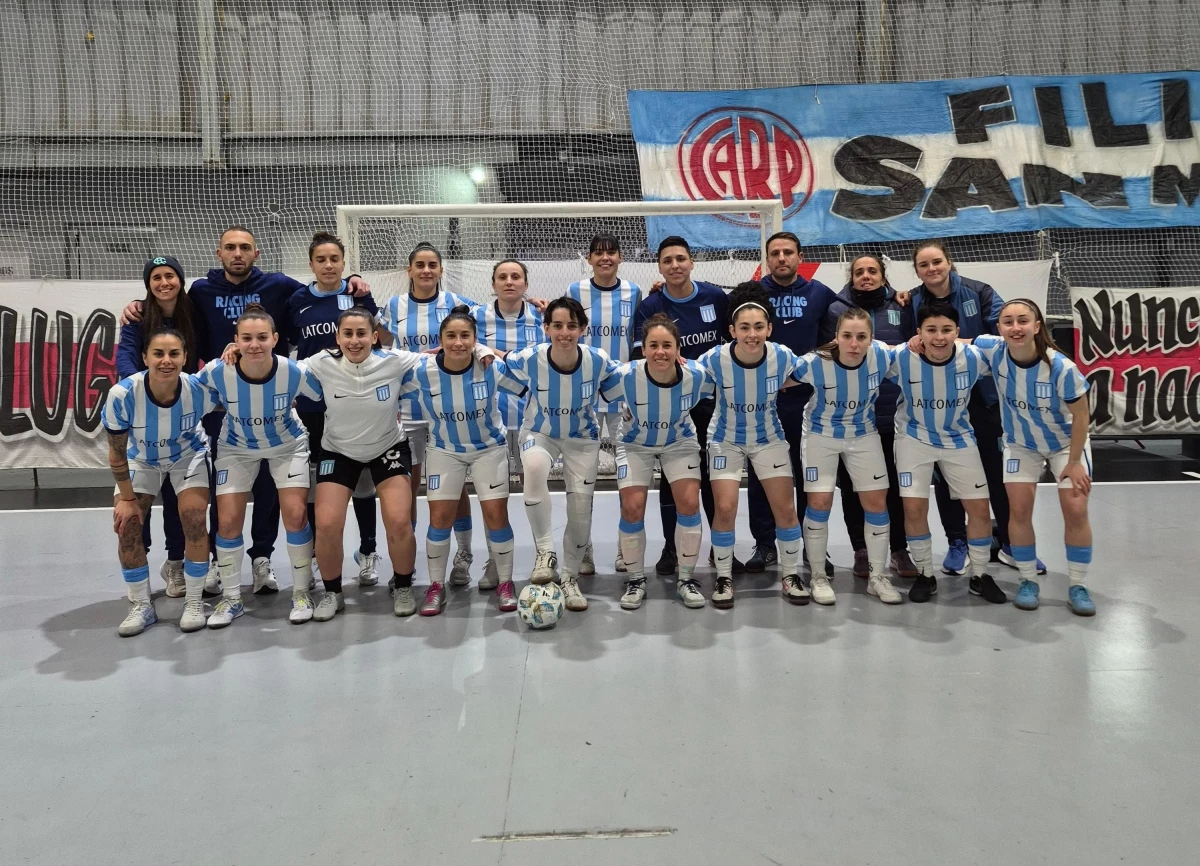 Foto:@FutsalRacingAFA. Empate 3-3 de las chicas de la Academia ante River Plate