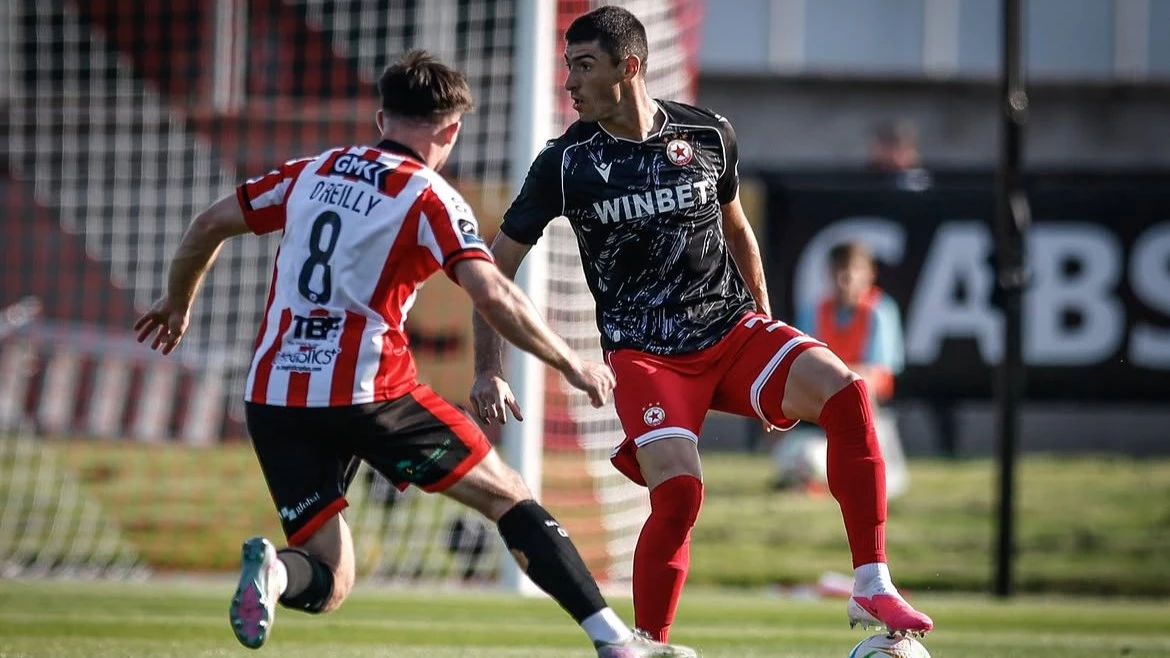 El ex Estudiantes Facundo Rodríguez maneja la defensa del CSKA Sofía. foto: @uefa.