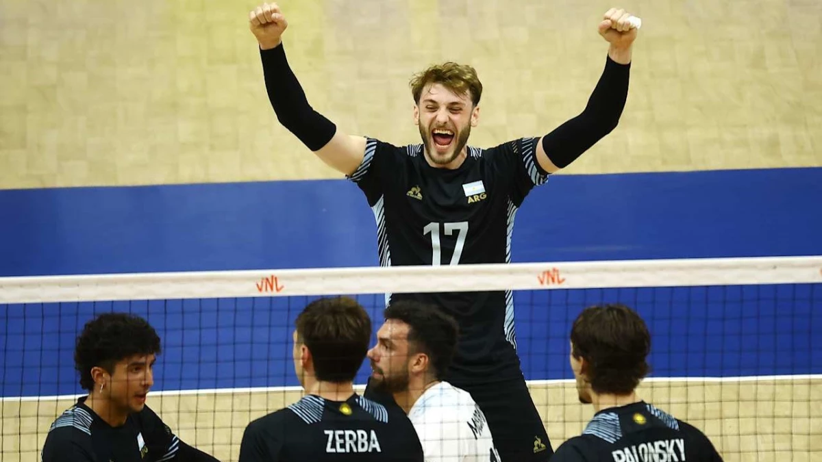 Foto: VNL. Vicentín, el mejor atacante argentino de la VNL, no tuvo un gran partido ante Cuba sumando sólo 18 puntos.