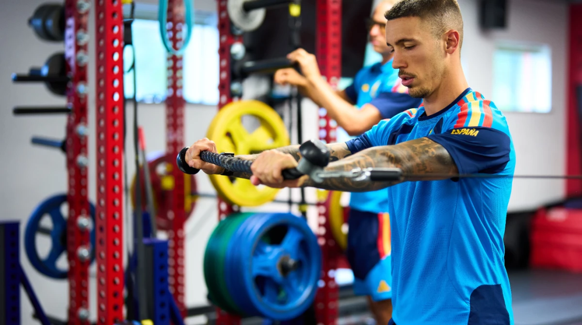 Los jugadores españoles trabajaron en el gimnasio (Foto: X@SEFutbol).