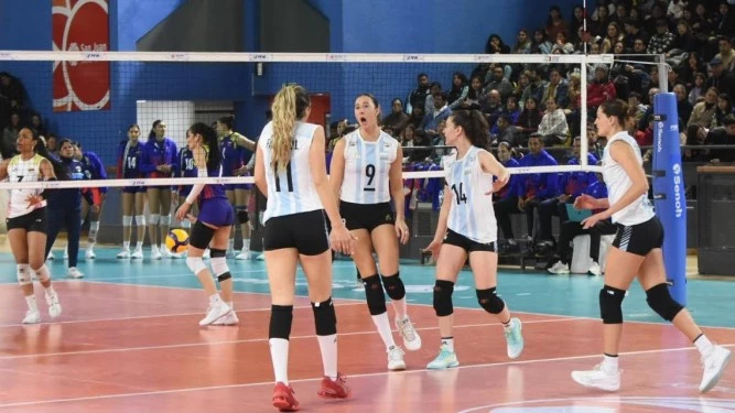 Foto: FEVA.Las Panteras desplegaron todo su juego antes de viajar a jugar el Sudamericano