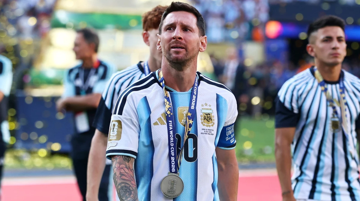 Messi llora tras la derrota con España (Foto: FIFA).
