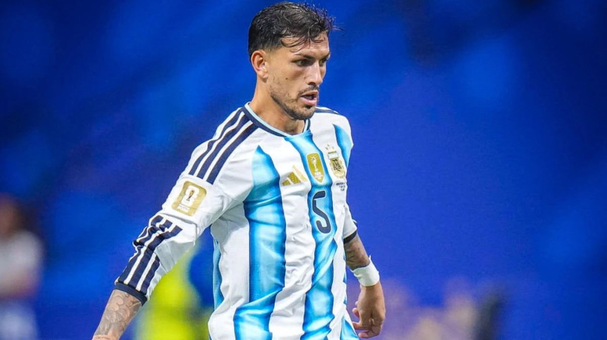 El futbolista de Boca sufrió una fisura en una costilla (Foto: X@Argentina).