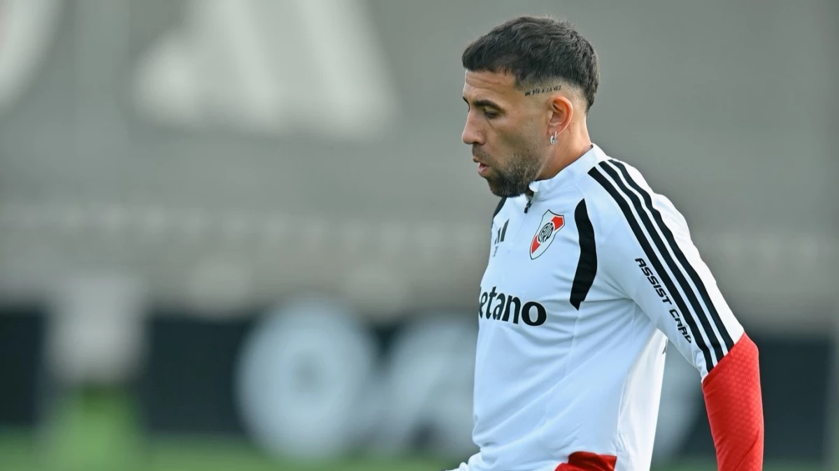 Foto: River. Otamendi se puso al frente del plantel para ordenar y manejar el vestuario de River
