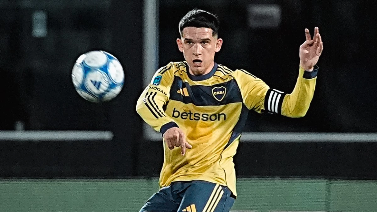 Foto de Boca Juniors. Lautaro Banco flojo en defensa