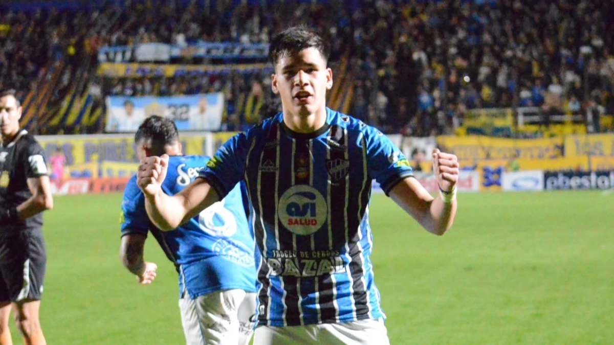 Foto de Club Almagro (@almagroficial).