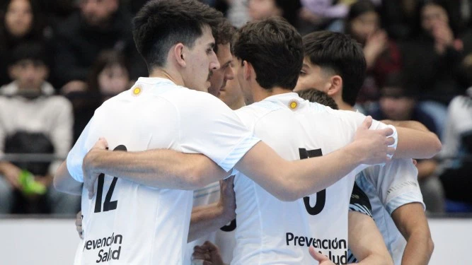Foto: FEVA. Con un equipo de juveniles y sin sus fuguras, el voley de Argentina juega la Sudamericana