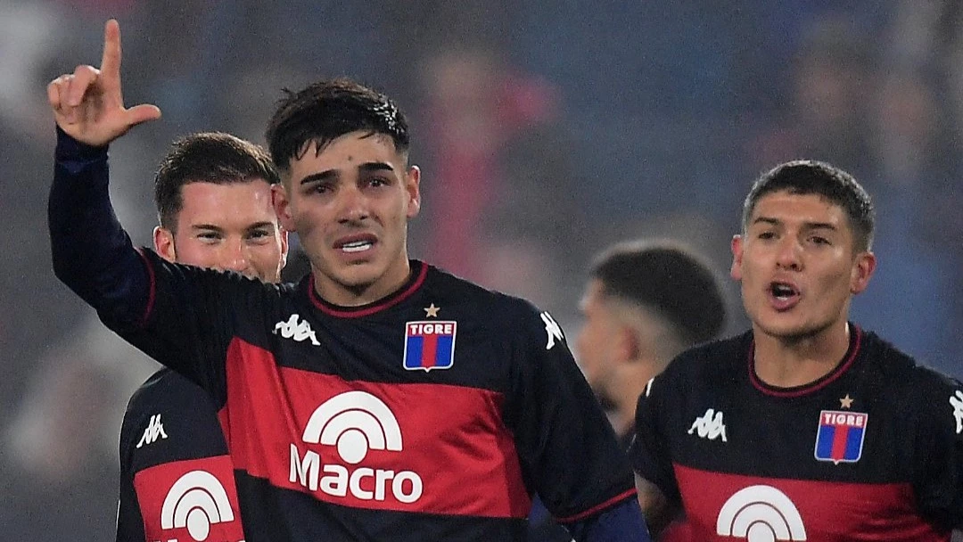 Foto:@catigreoficial. El gol de Santiago López decoró la derrota del Matador y garantizó la clasificación a octavos de final