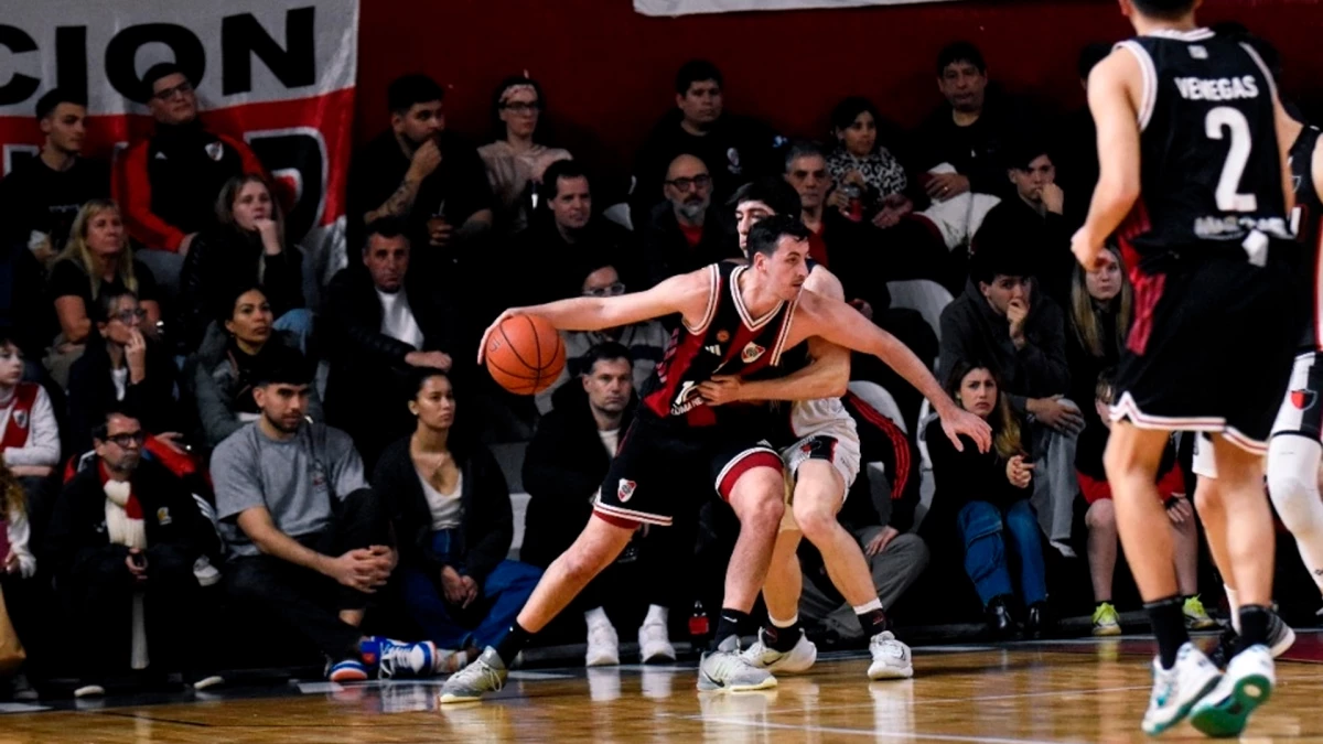 River celebró ante su gente el pasaje a semifinales tras ganarle a Derqui | Foto: Prensa CAB
