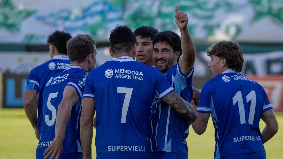 Foto:@ClubGodoyCruz. Victoria del Tomba mendocino en Caballito: 3-1 a Ferro