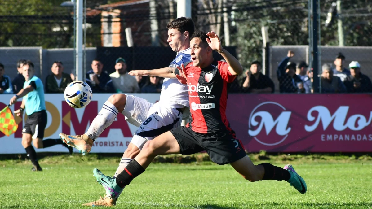 Foto:@AcassusoOficial. Empate 1-1 en La Quema entre Acassuso y Colón de Santa Fe