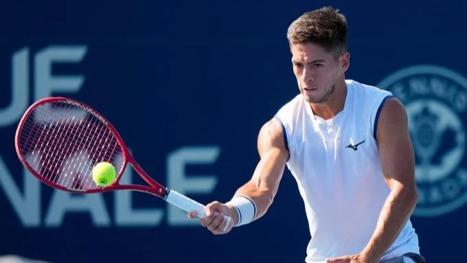 Foto: El argentino Sebastián Báez avanzó a la segunda ronda del Masters 1000 de Montreal