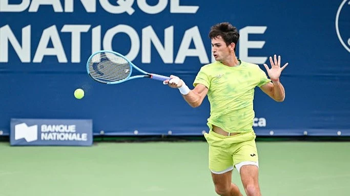 Mariano Navone viene de un buen triunfo en tres sets ante el italiano Berretini en Montreal. (Foto: @ATPTour_ES)