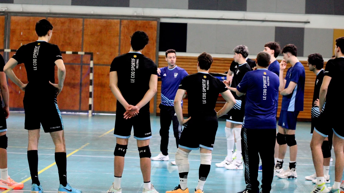 Foto: FEVA. Arredondo será el DT del equpo que tiene jugadores que estuvieron en la VNL