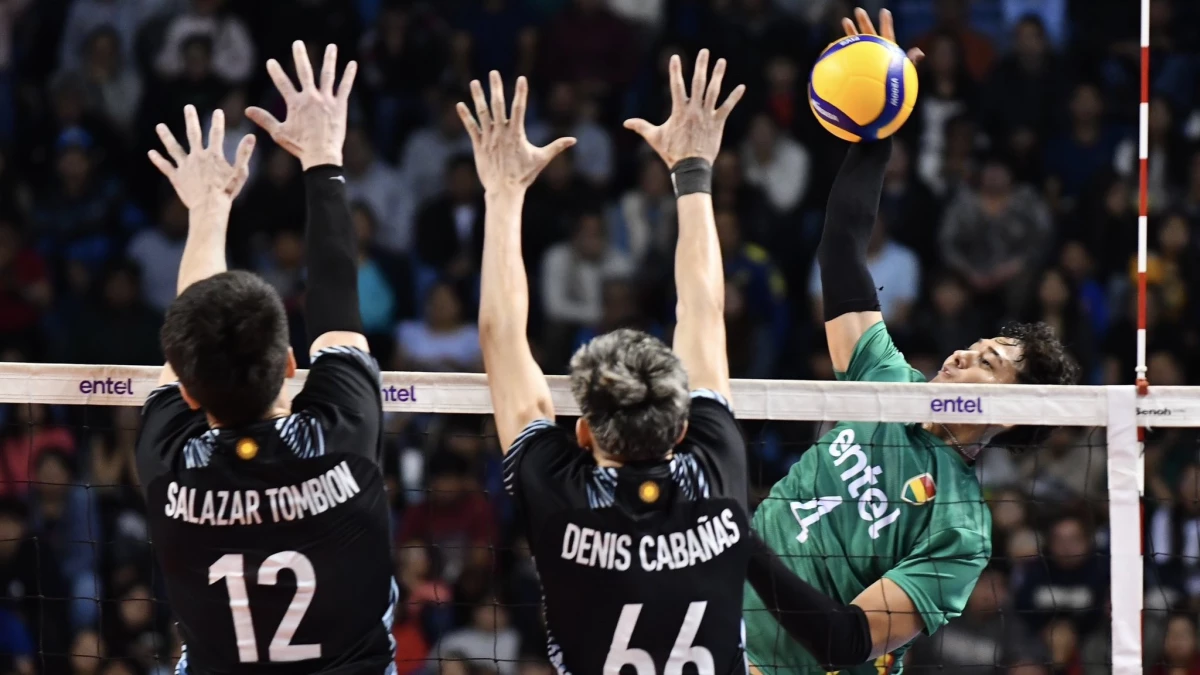 Foto: Luigi Orgero y Gerson Nicolás Guanca Aruquipa. Argentina hizo pesar el bloqueo en los momentos parejos del juego.