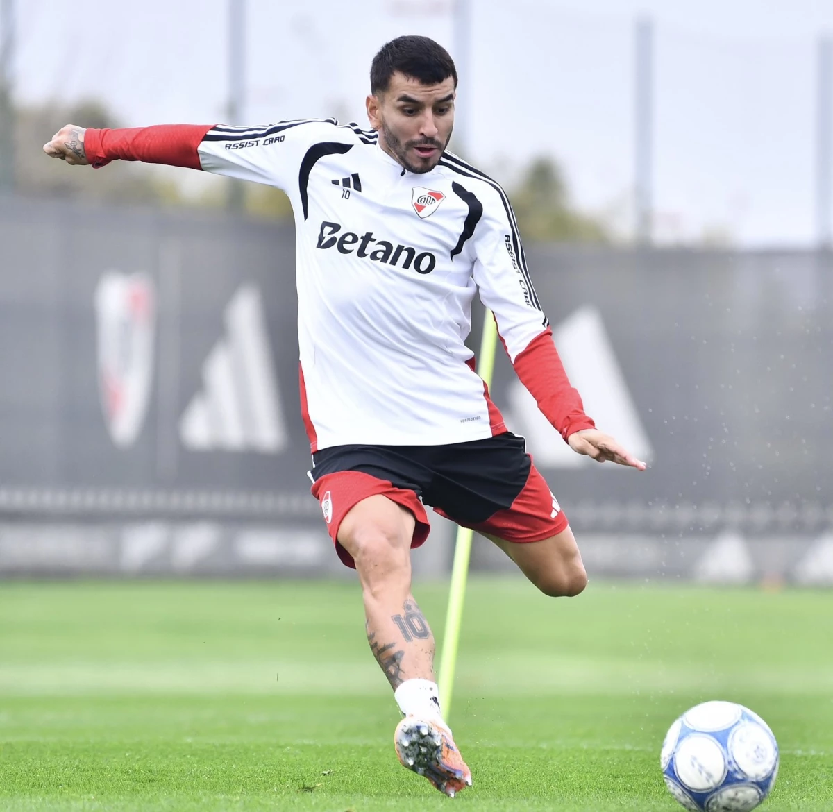 Foto: River. Angel Correa que no jugó contra Central por un golpe esta listo para volver.