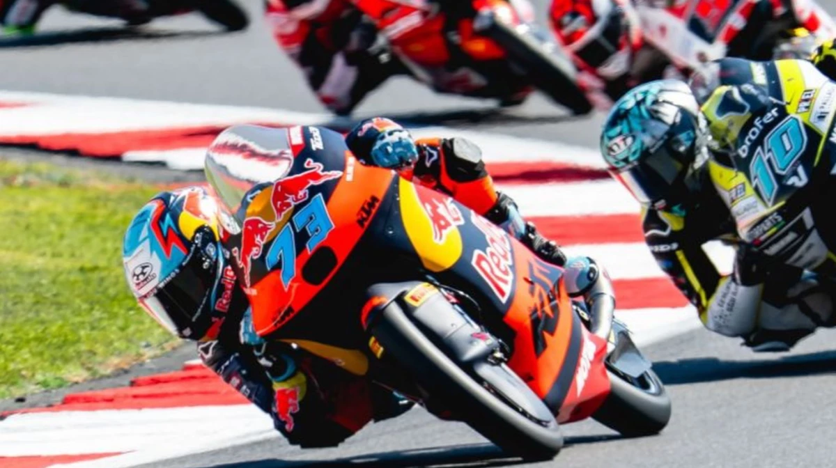 El argentino hizo la mejor vuelta de Moto3 en Silverstone (Foto: IG@valentínperrone73).
