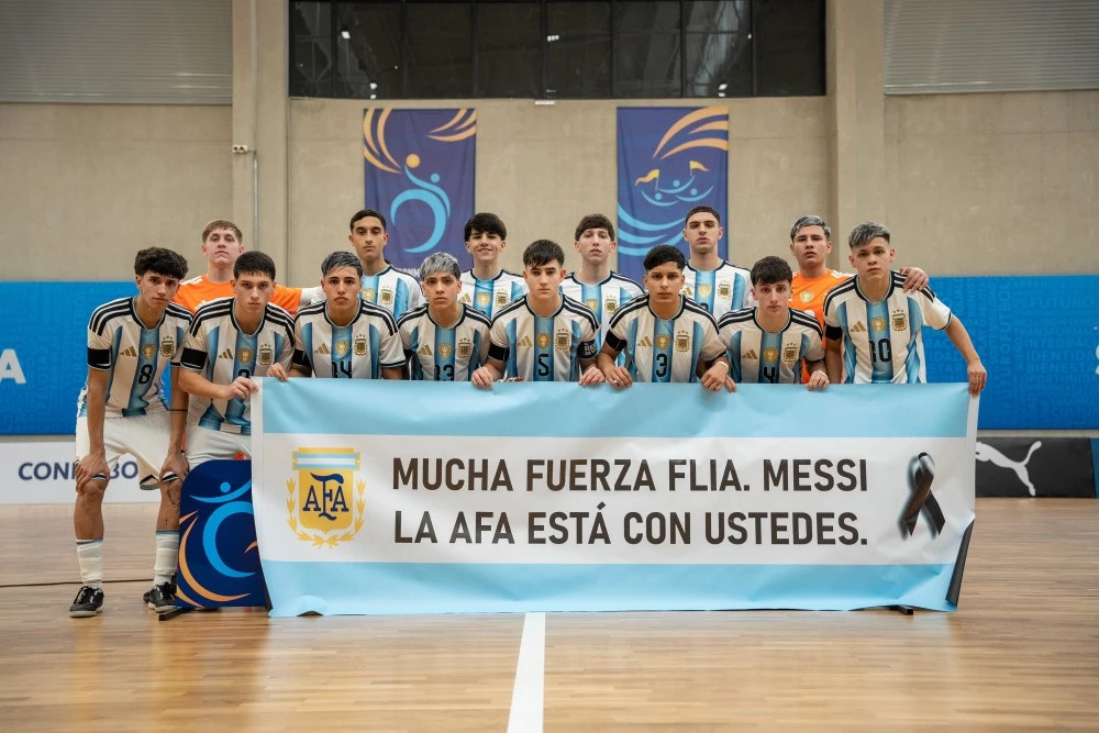 Foto:Prensa AFA. El seleccionado U17 de Futsal también se solidarizó y envió condolencias a Lionel Messi ante la irreparable pérdida de su padre Jorge