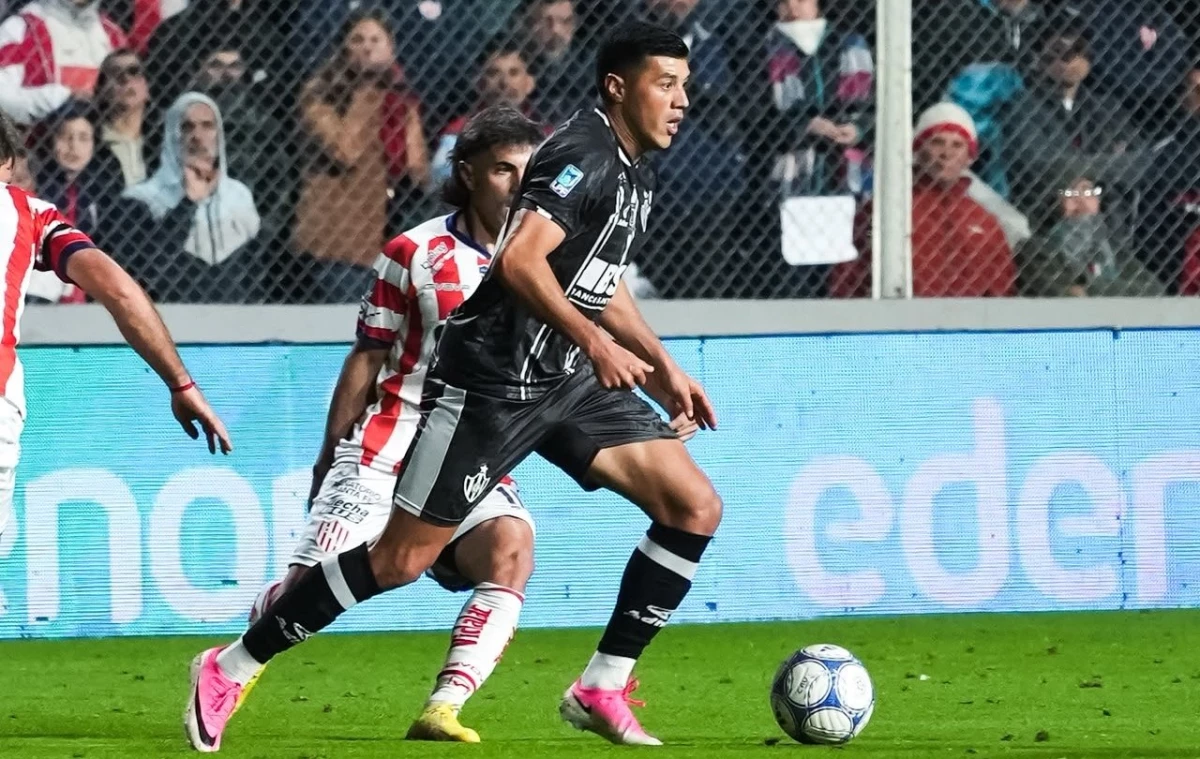 Foto: Central Córdoba avanzó al sexto puesto y bajó al décimo a Unión en Santa Fe con su victoria por 2 a 1.