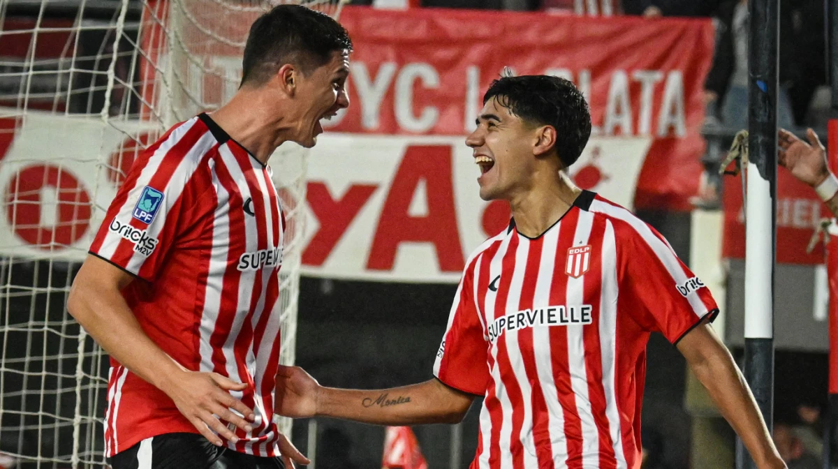 Estudiantes aplastó a Gimnasia en el clásico platense (Foto: @EdelpOficial)