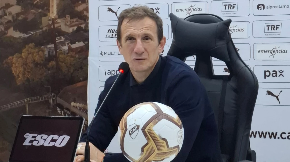 Foto: DeporTV. El Vasco Arruabarrena valoró la entrega y el carácter de su equipo que empató en Vicente López